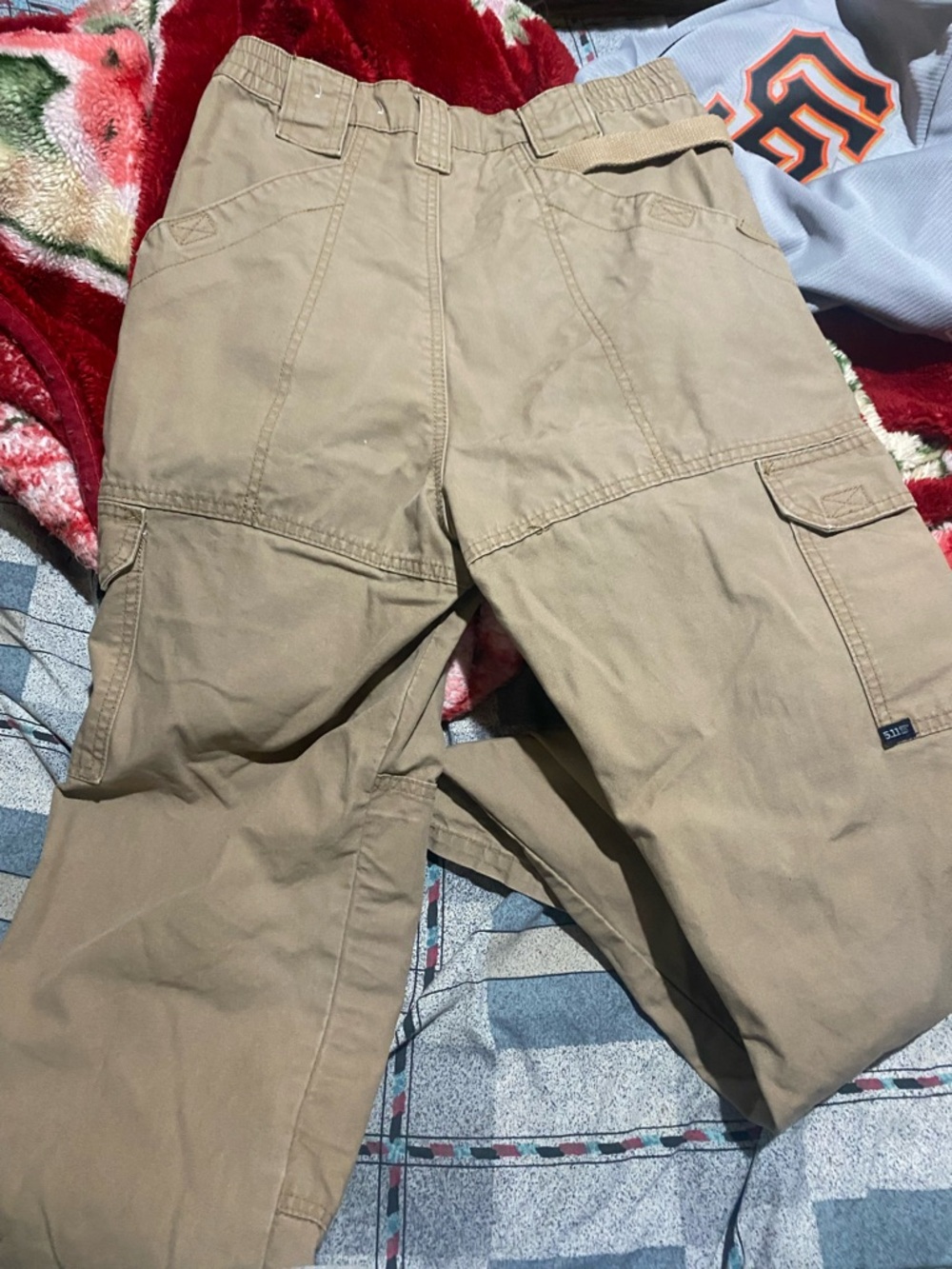 5.11 Tactical Pants Men’s Size 28x32 Beige Multi Pocket Cargo Hiking  Pants